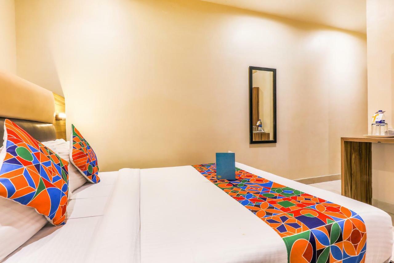Hotel Fabexpress Liwa International Andheri East Mumbai Exterior foto